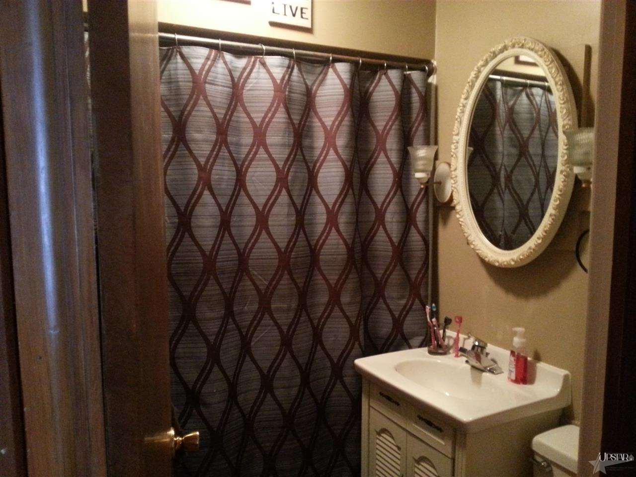 1110 Marshall St, Decatur, IN 46733 photo 12