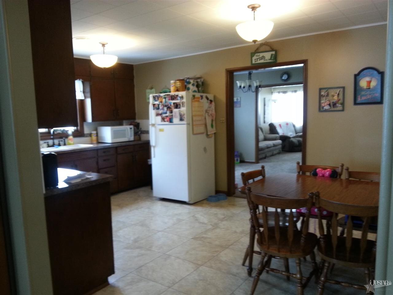1110 Marshall St, Decatur, IN 46733 photo 8