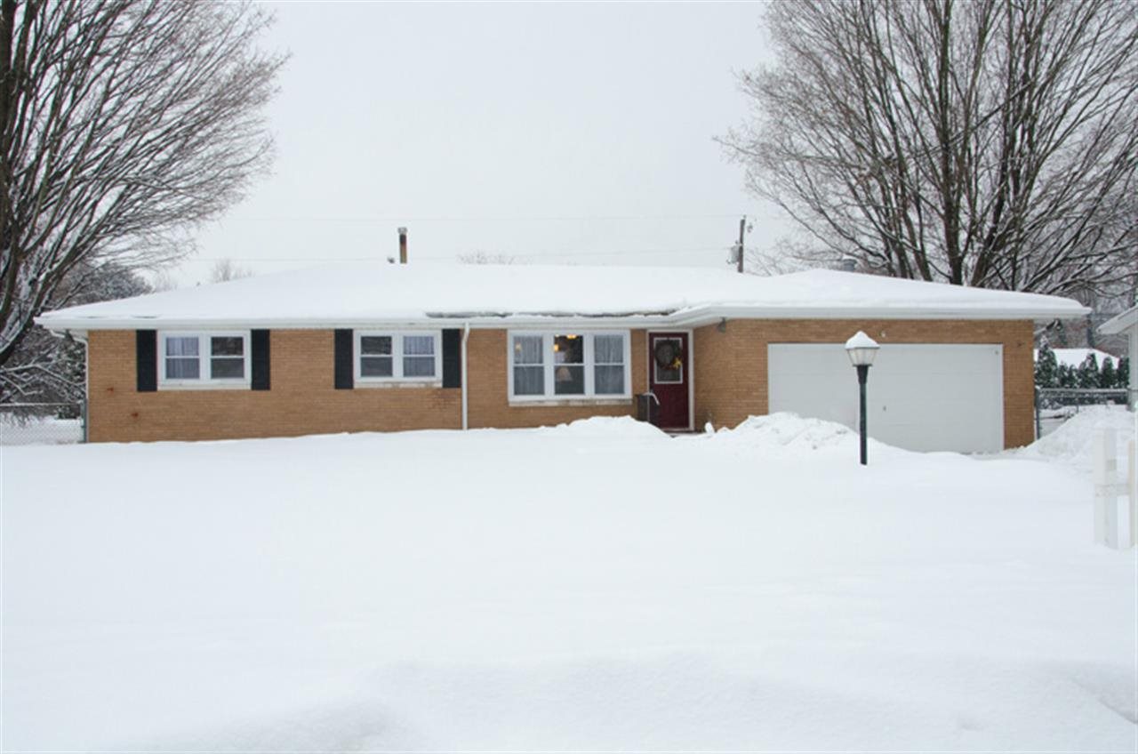 16340 Fairfield Ln, Granger, IN 46530 photo 1