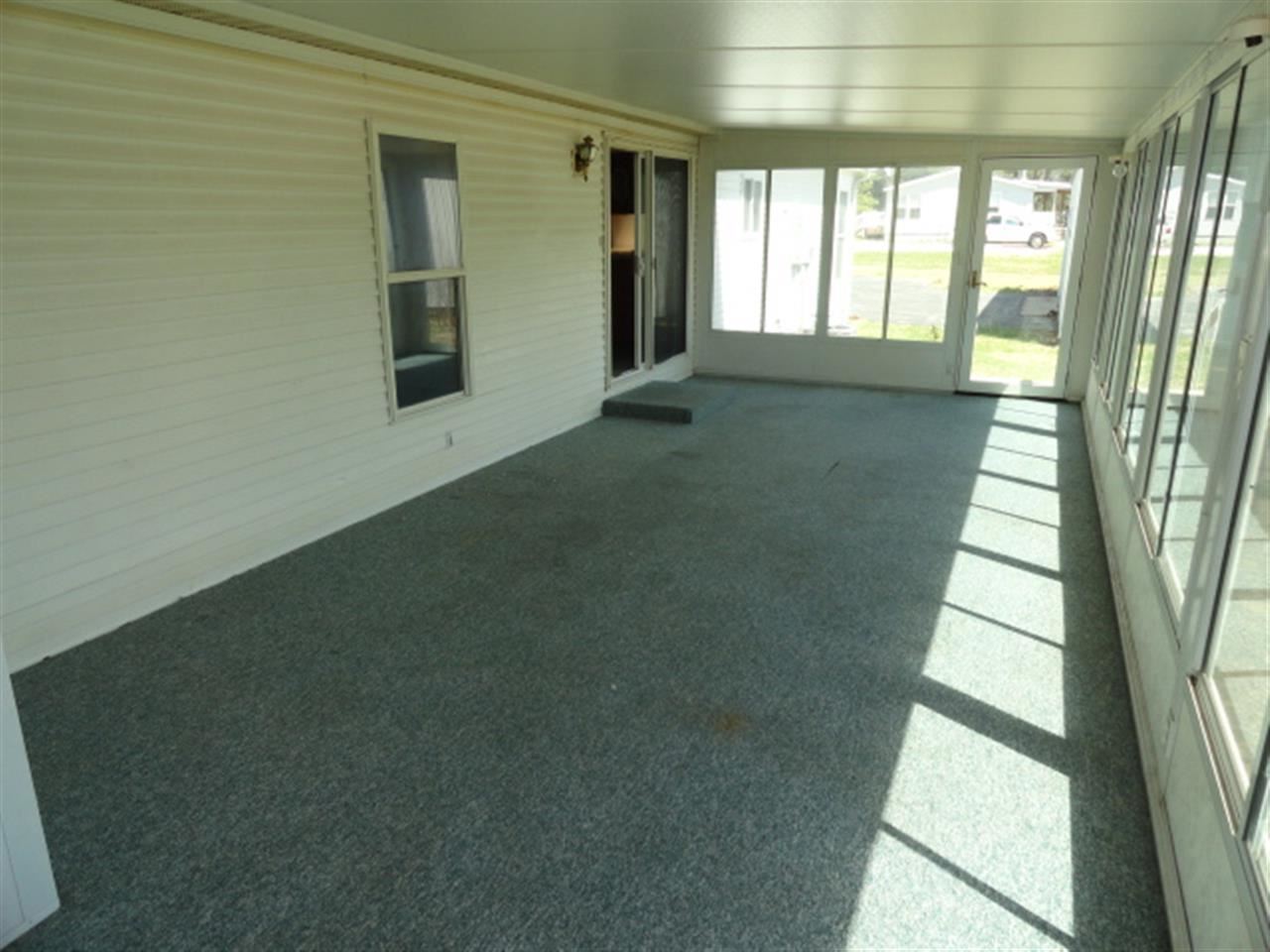 927 E 950 N, Wheatfield, IN 46392 photo 17