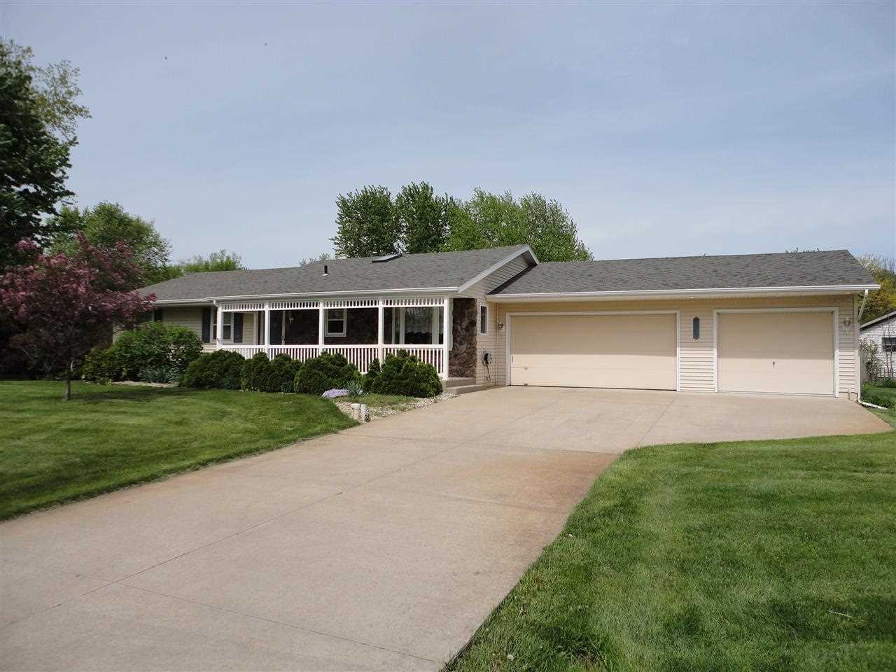 60448 Surrey Ln, Elkhart, IN 46516 photo 1