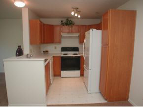 715 E Bayberry Ct, Bloomington, IN 47401 photo 2