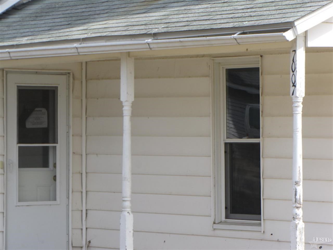 7007 2nd St, Geneva, IN 46740 photo 2