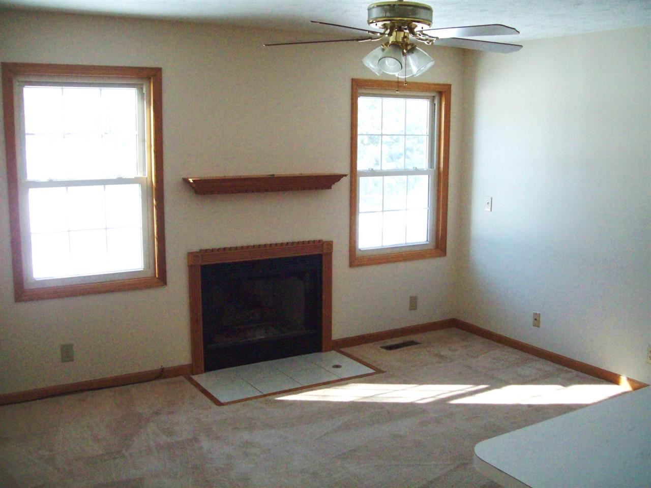 54923 Dawn Dr, Osceola, IN 46561 photo 4