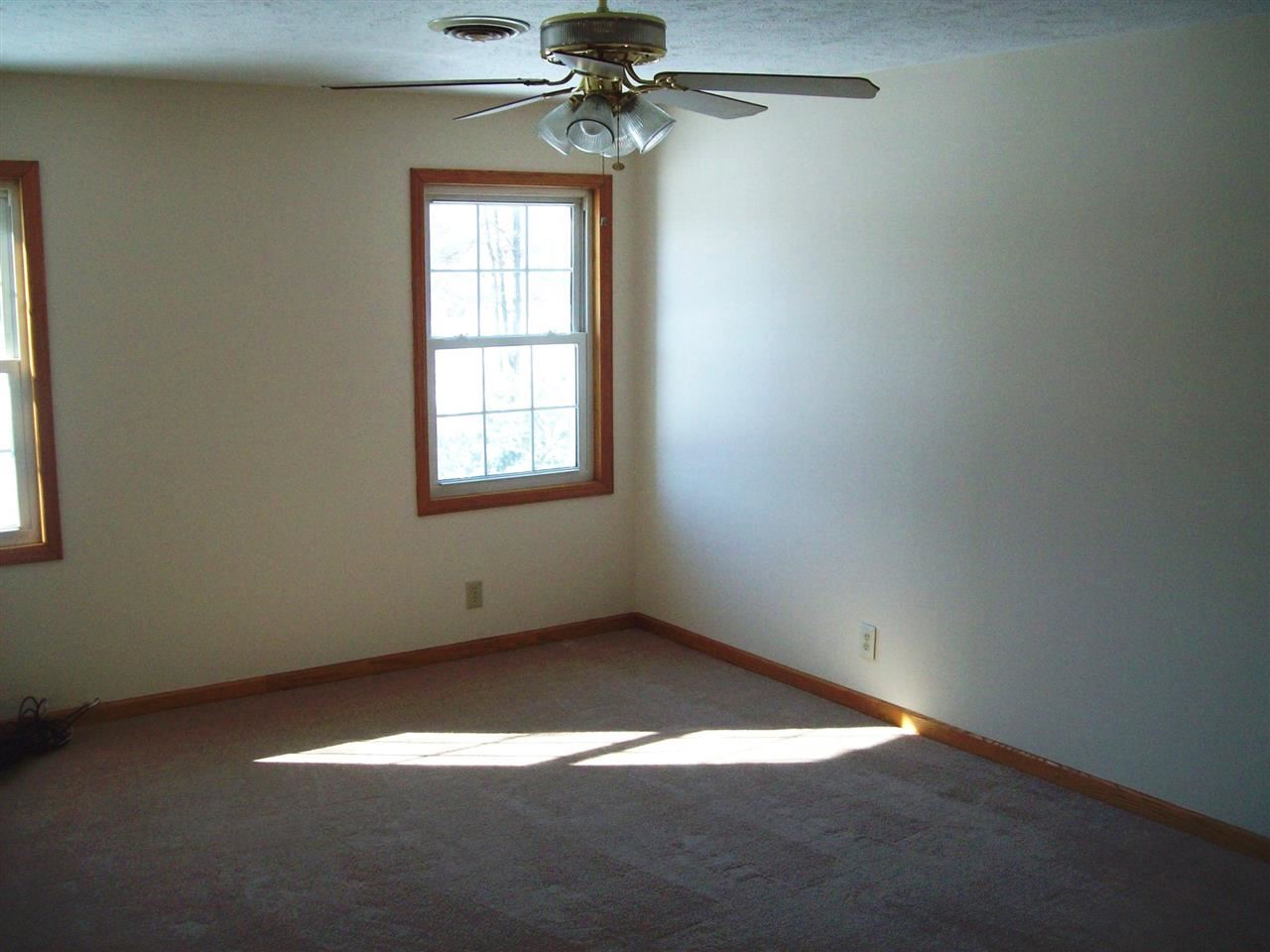 54923 Dawn Dr, Osceola, IN 46561 photo 7