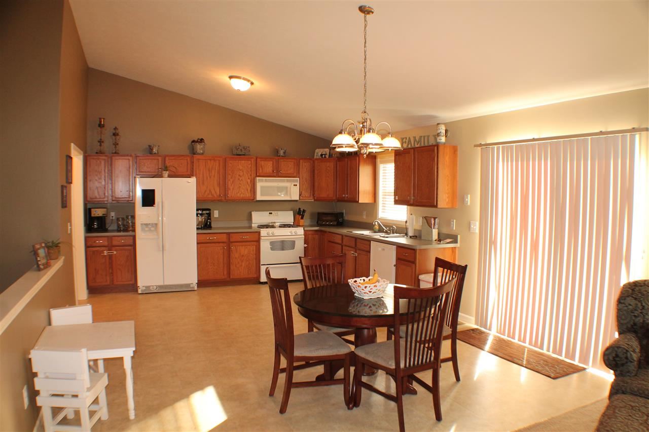 1919 Rambling Rose Ln, Mishawaka, IN 46544 photo 7