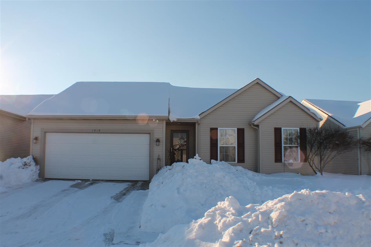 1919 Rambling Rose Ln, Mishawaka, IN 46544 photo 1