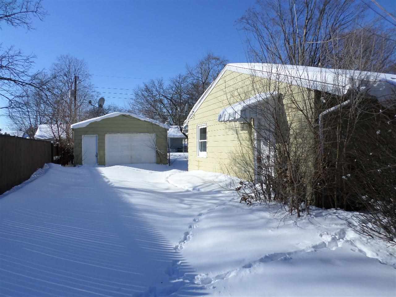 935 Manchester Dr, South Bend, IN 46615 photo 19