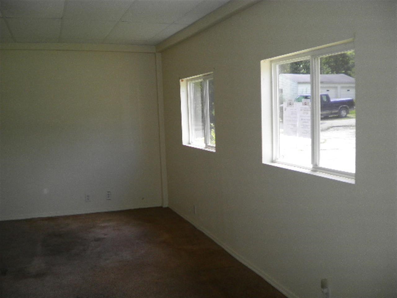 12 Center St, Worthington, IN 47471 photo 6