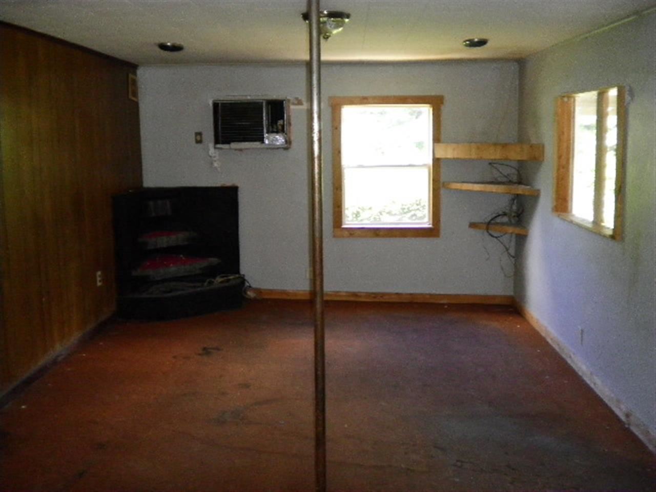 12 Center St, Worthington, IN 47471 photo 12