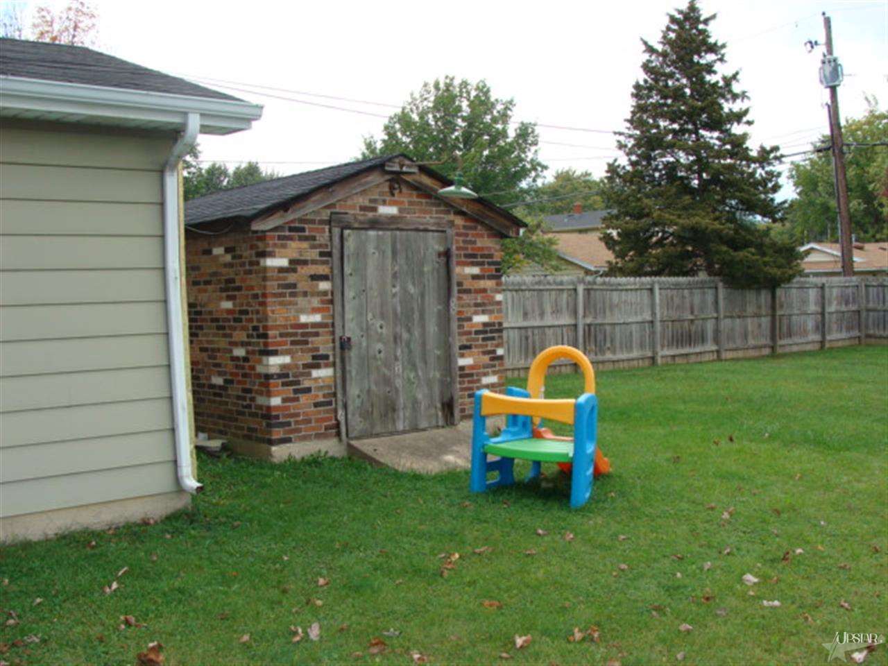4611 Dodge Ave, Fort Wayne, IN 46815 photo 3