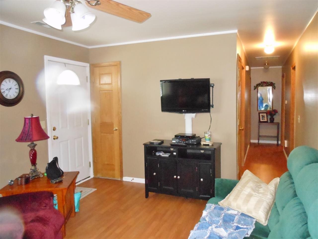 1510 Knoll Crest Dr, Kendallville, IN 46755 photo 3