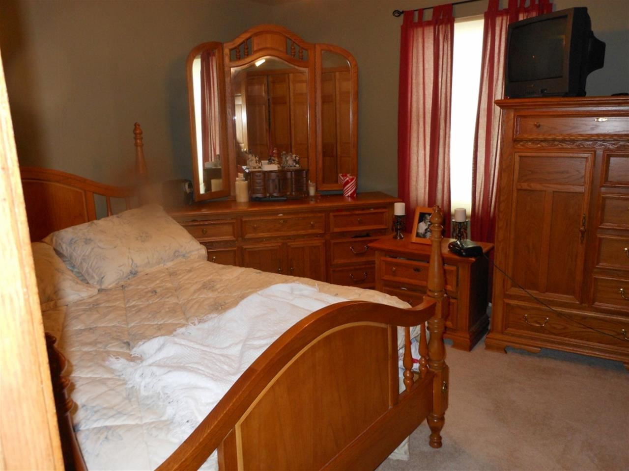 1510 Knoll Crest Dr, Kendallville, IN 46755 photo 8