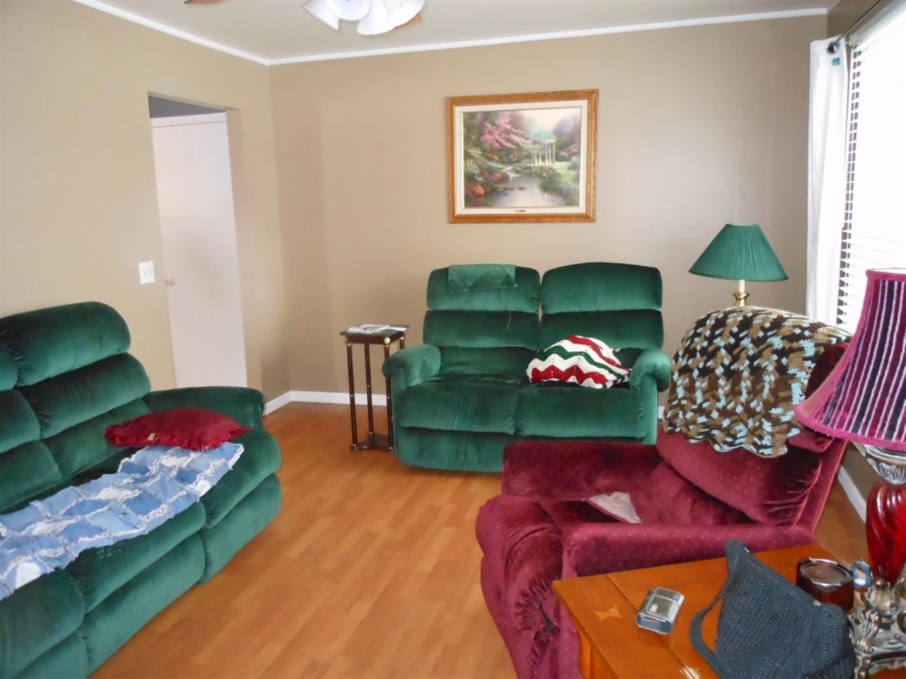 1510 Knoll Crest Dr, Kendallville, IN 46755 photo 4