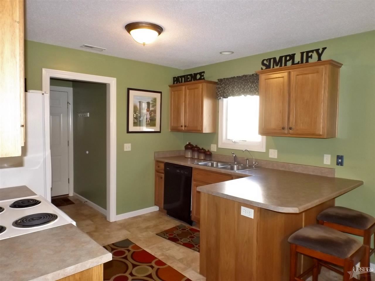 12402 Tanzanite Ct, Fort Wayne, IN 46818 photo 6
