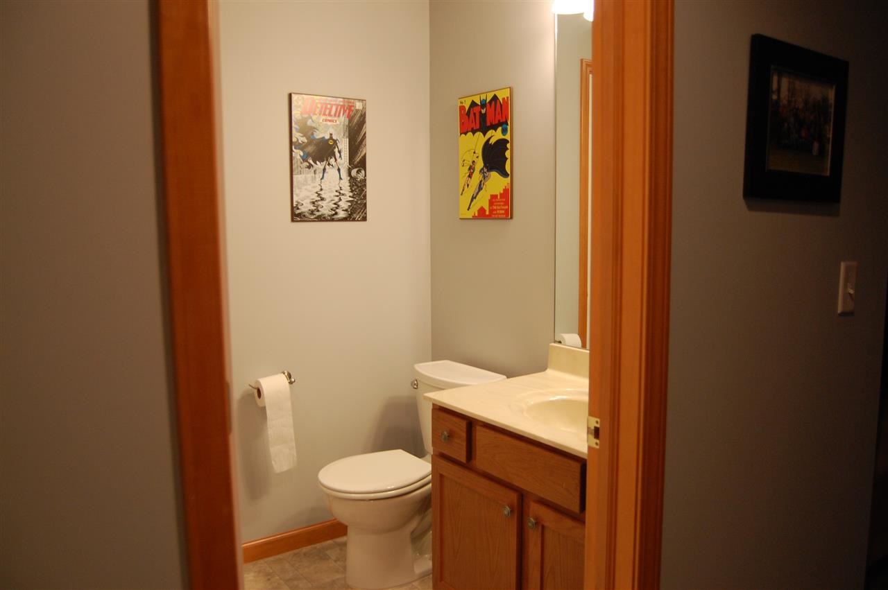 1010 Eagle Dr, Goshen, IN 46526 photo 13