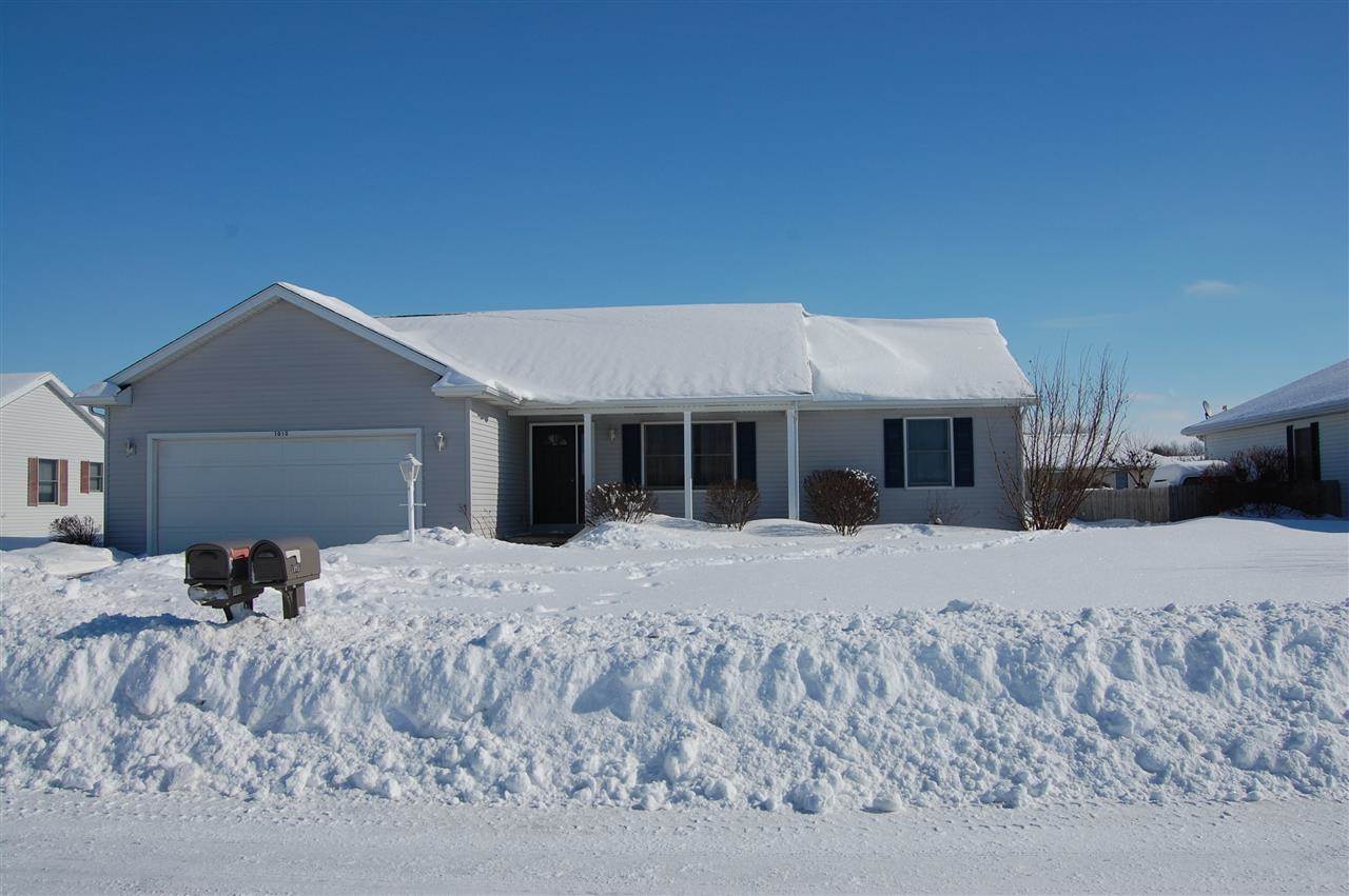 1010 Eagle Dr, Goshen, IN 46526 photo 1