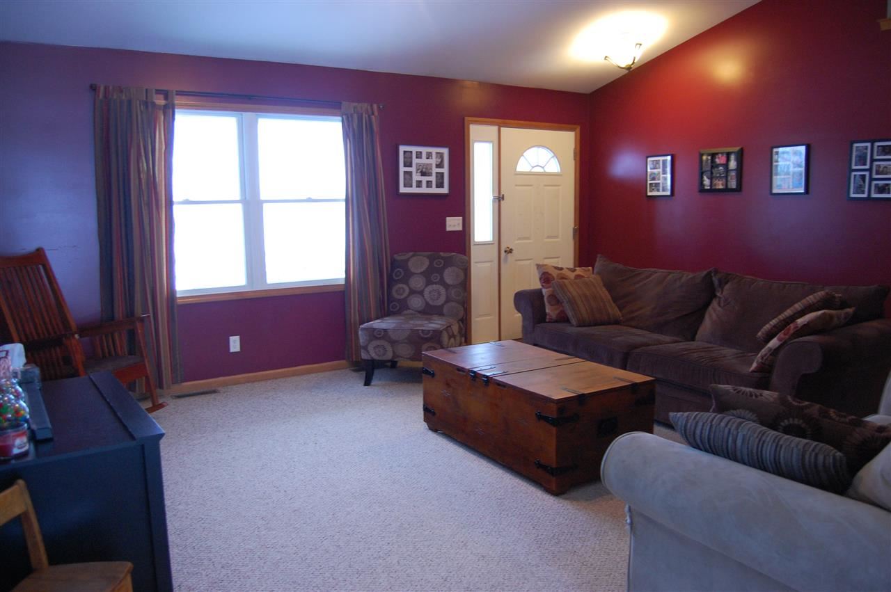 1010 Eagle Dr, Goshen, IN 46526 photo 2