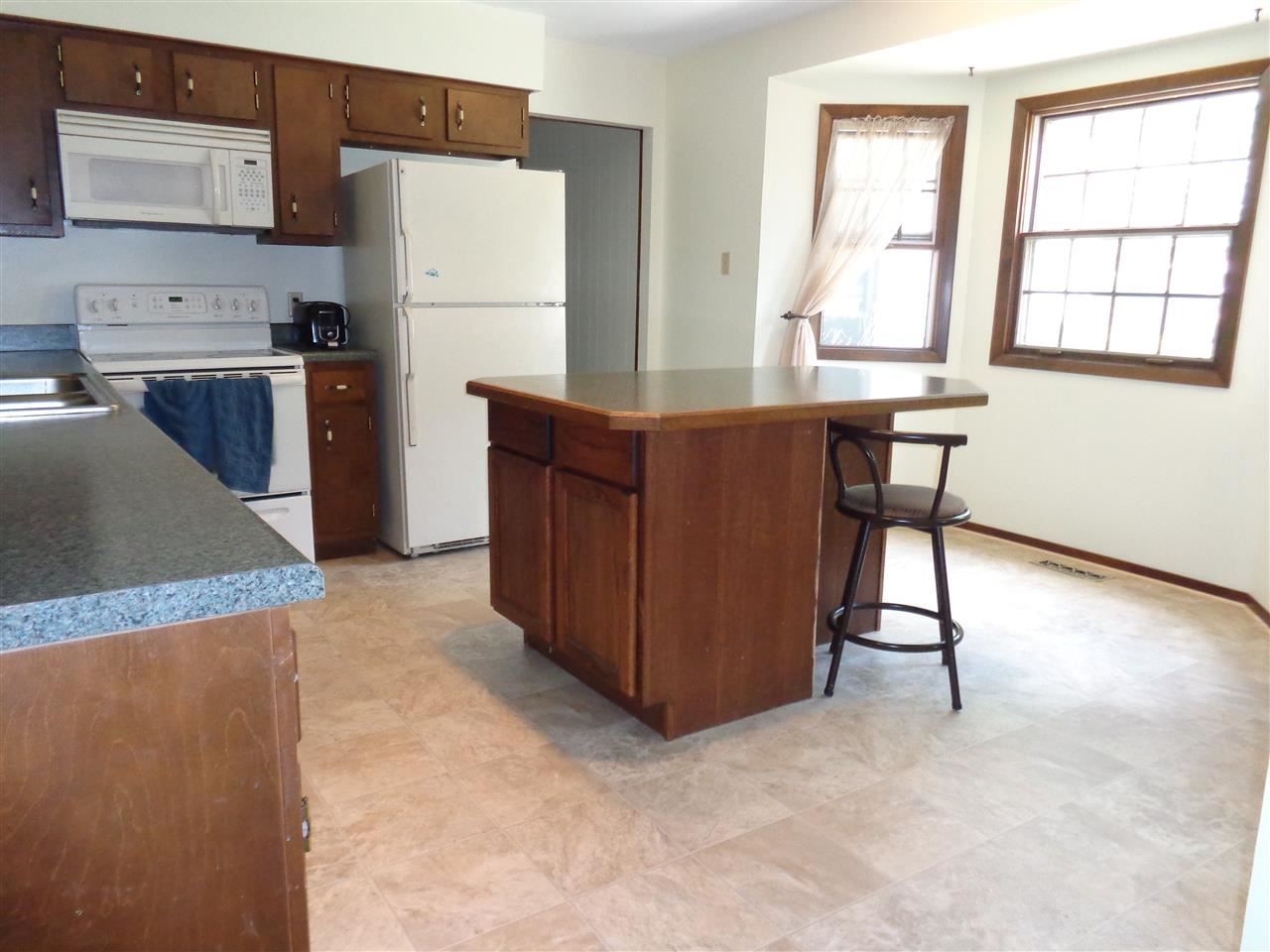 4715 Hartford Dr, Fort Wayne, IN 46835 photo 4