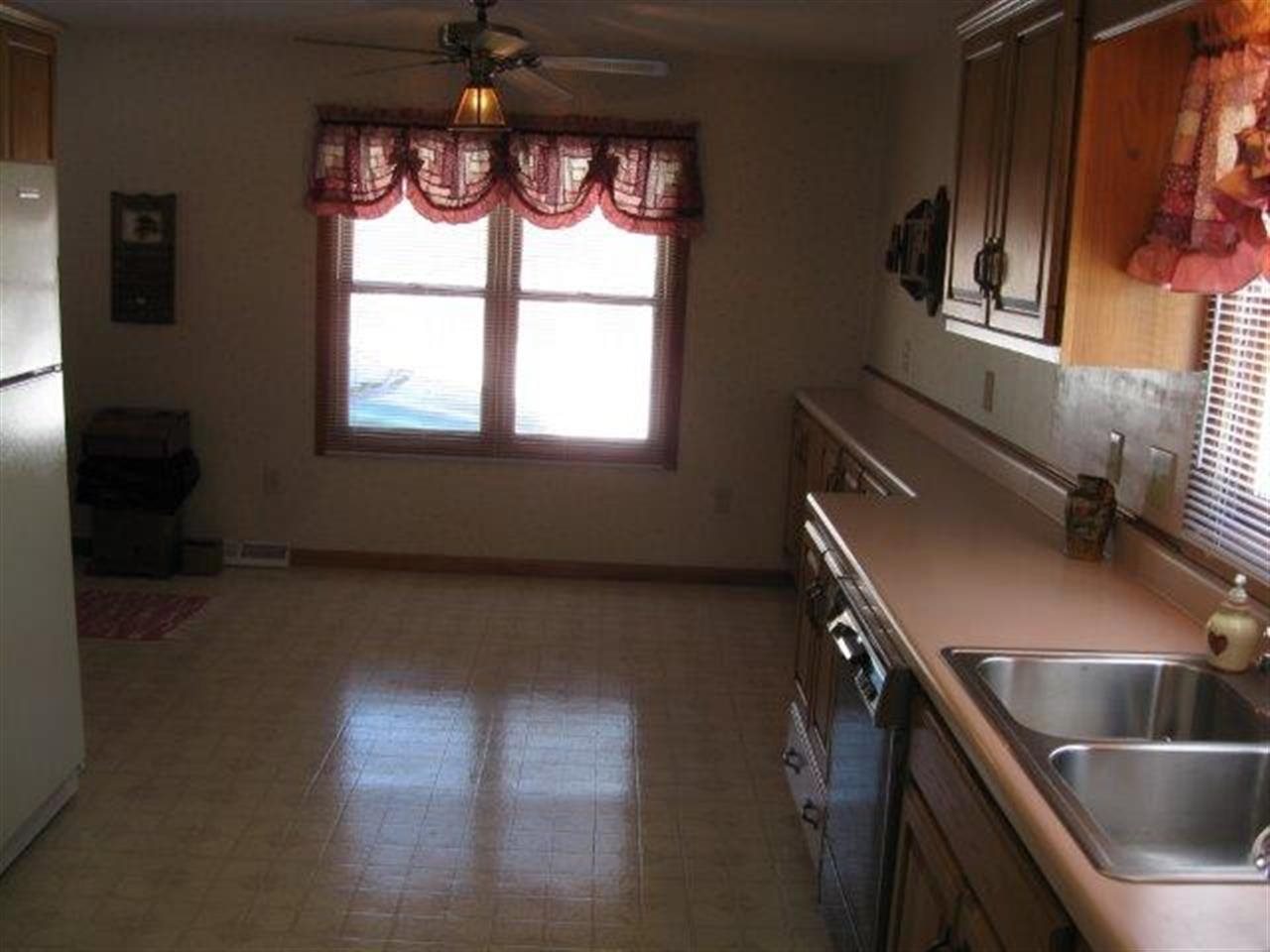 507 E Dixie St, Bloomington, IN 47401 photo 11