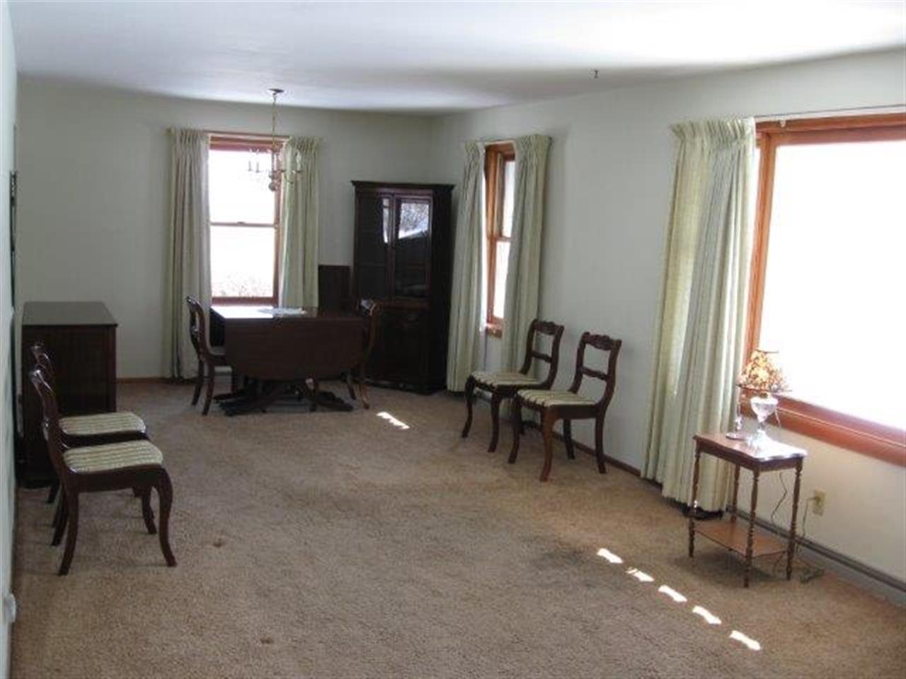 507 E Dixie St, Bloomington, IN 47401 photo 2