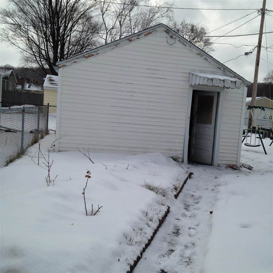 2109 Milburn Blvd, Mishawaka, IN 46544 photo 11