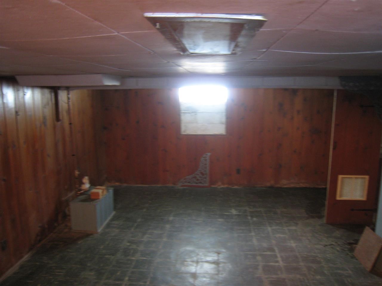 1733 Marine St, South Bend, IN 46613 photo 11