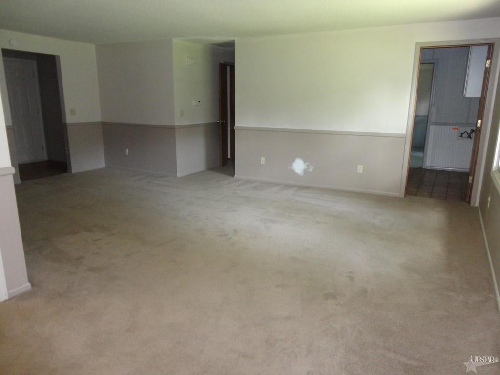 708 E Mill St, Ossian, IN 46777 photo 3