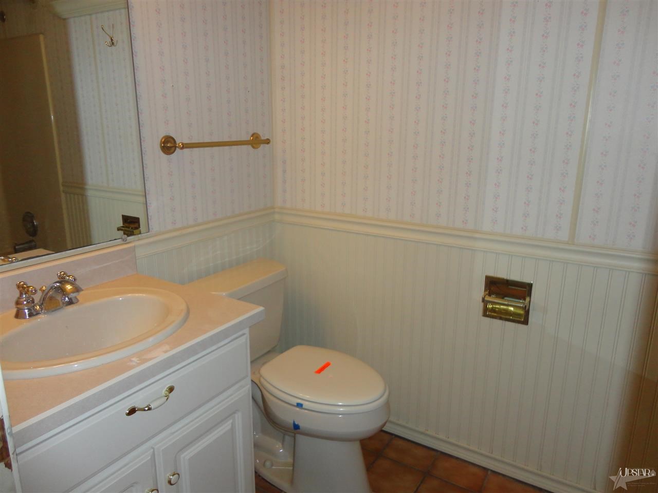 708 E Mill St, Ossian, IN 46777 photo 9