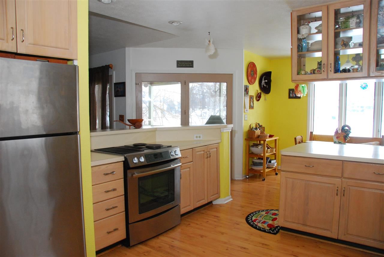 30674 N Shore Dr, Elkhart, IN 46514 photo 9
