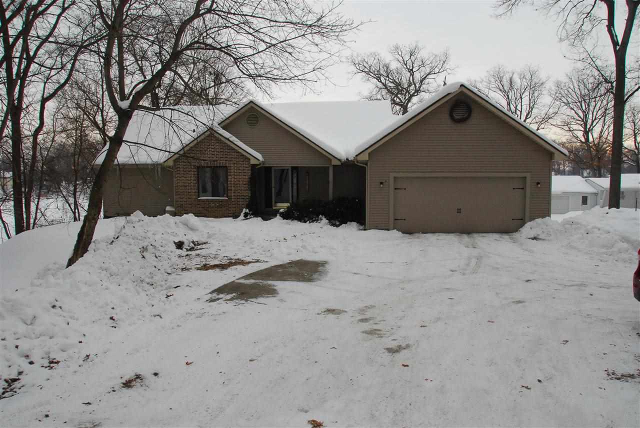 30674 N Shore Dr, Elkhart, IN 46514 photo 1