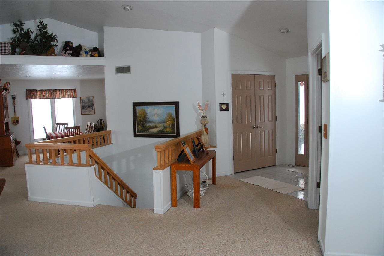 30674 N Shore Dr, Elkhart, IN 46514 photo 8