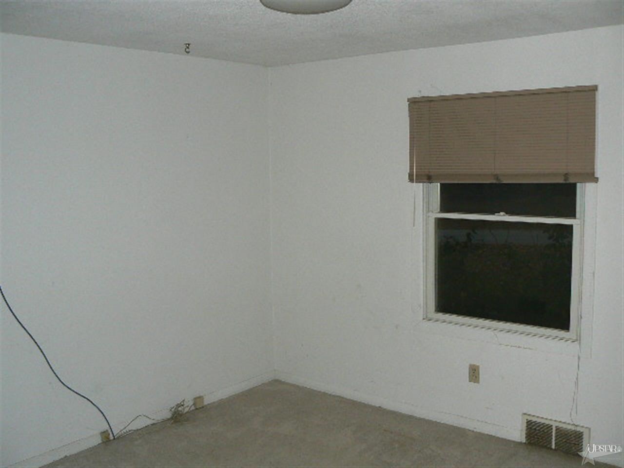 4511 Dicke Rd, Fort Wayne, IN 46804 photo 8