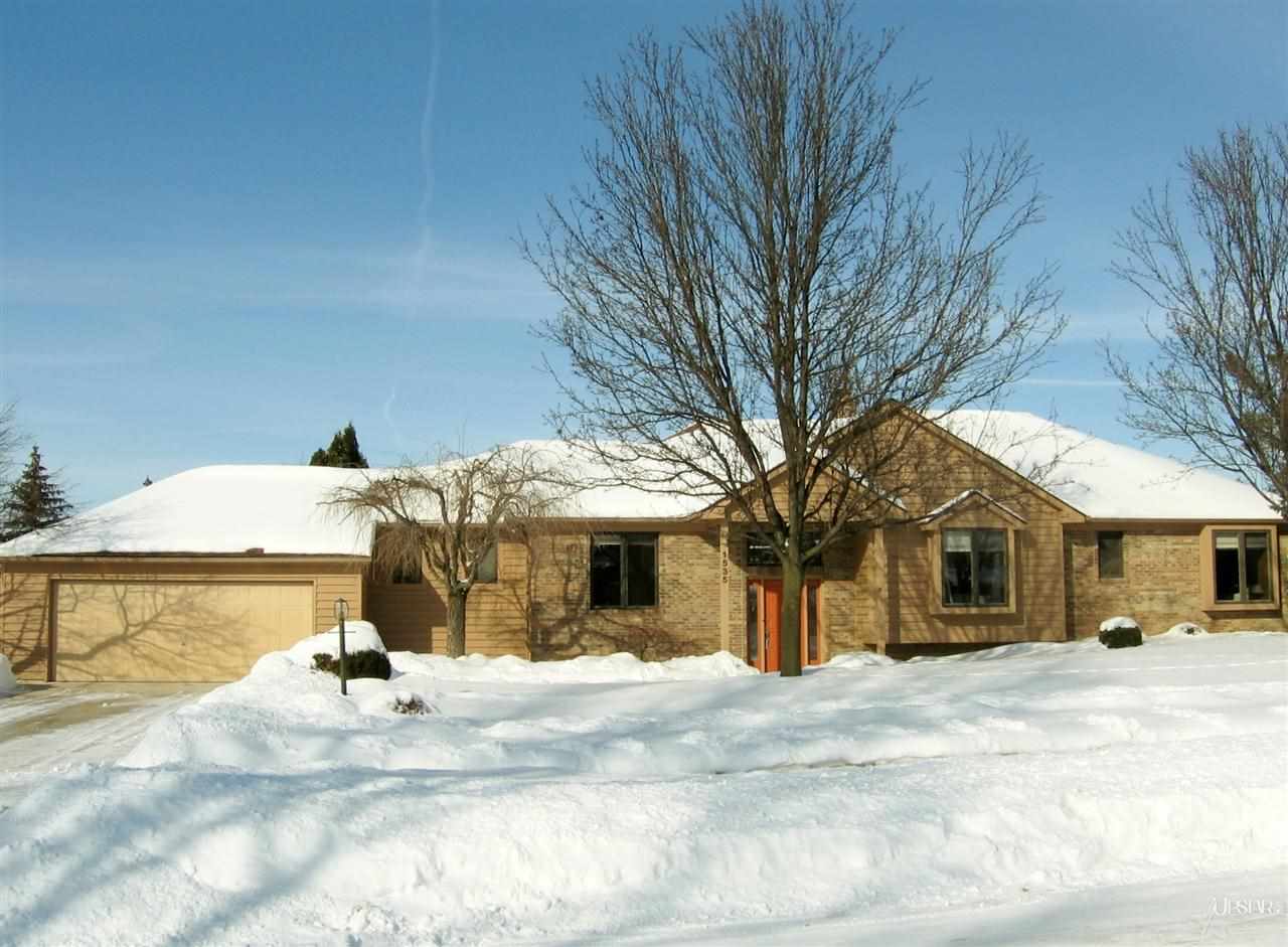 1535 Holliston Trl, Fort Wayne, IN 46825 photo 1