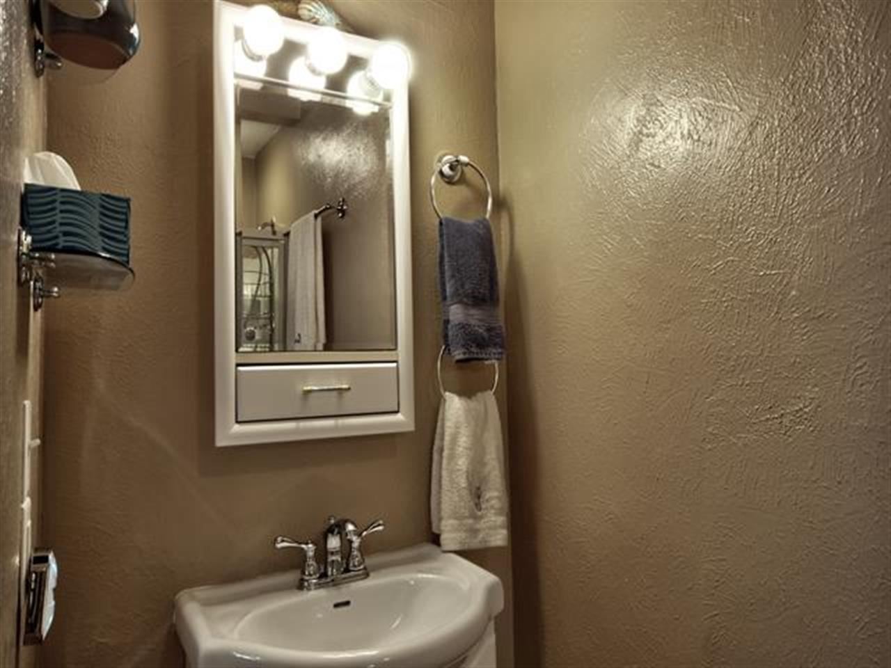 1025 Center St, Elkhart, IN 46516 photo 13