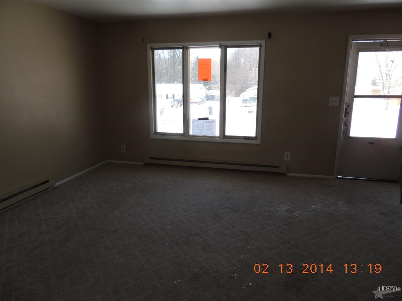 410 N Meadow Ln, Kendallville, IN 46755 photo 5