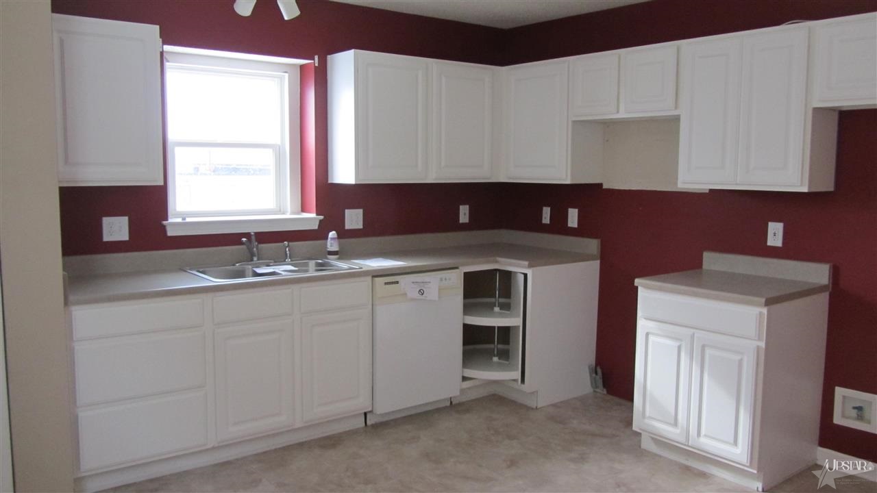 3121 Limerick Pl, Fort Wayne, IN 46818 photo 3