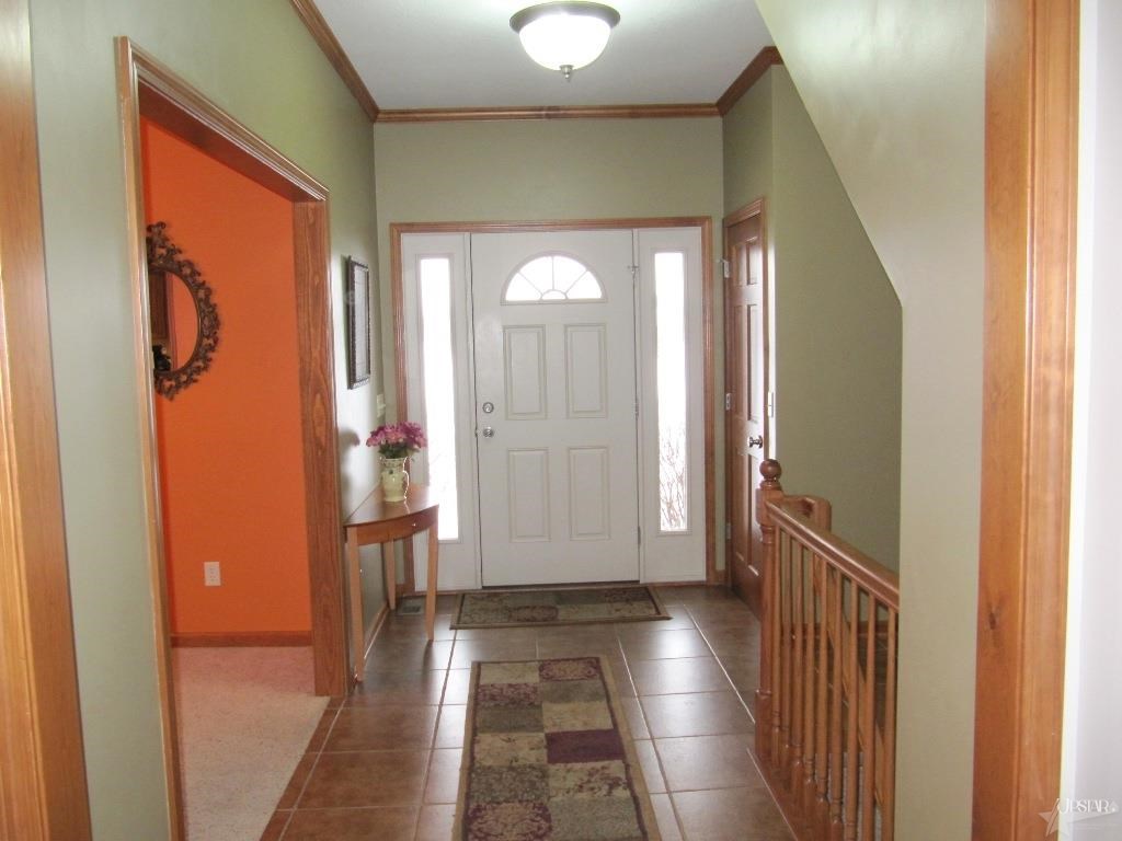 9163 Sunriver Ct, New Haven, IN 46774 photo 2