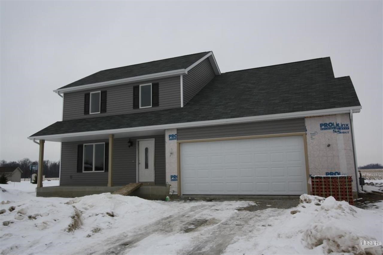 512 Lakeside Pl, Garrett, IN 46738 photo 1