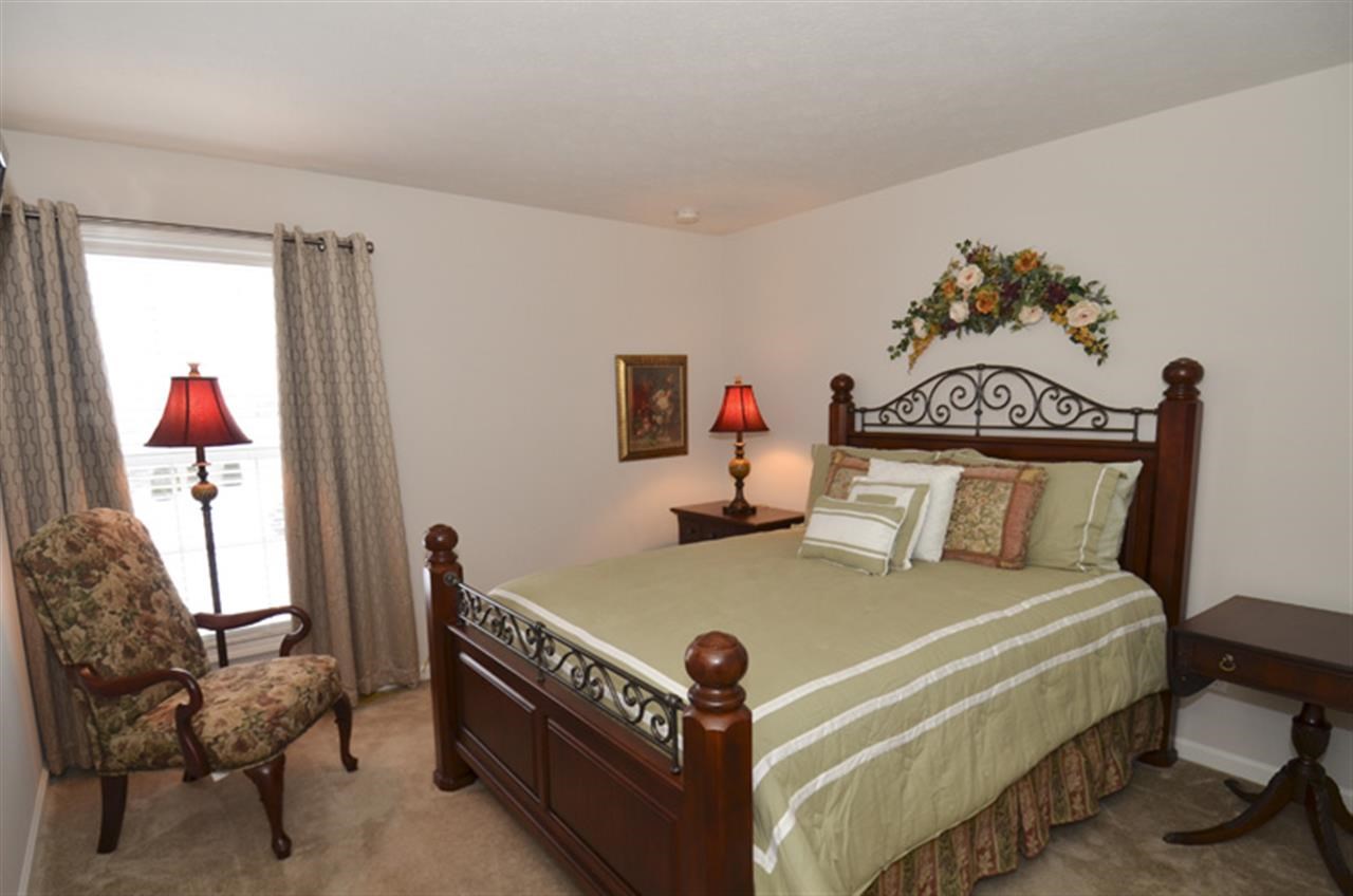 2212 St Charles Ave, South Bend, IN 46614 photo 11