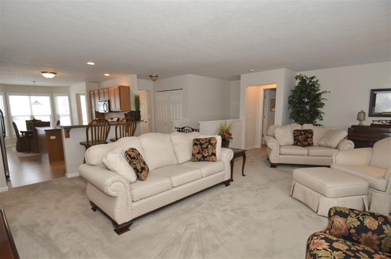 2212 St Charles Ave, South Bend, IN 46614 photo 3