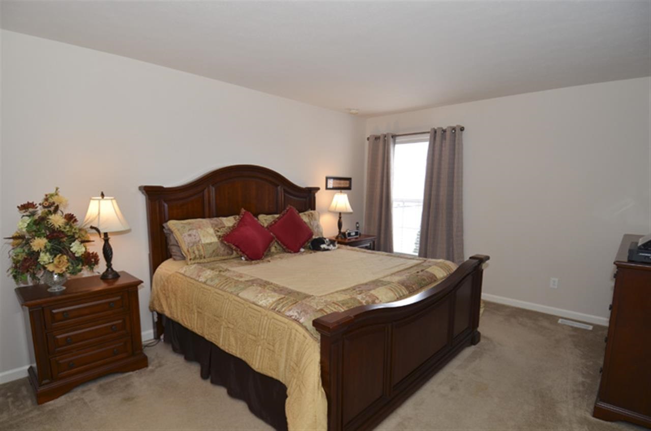 2212 St Charles Ave, South Bend, IN 46614 photo 4
