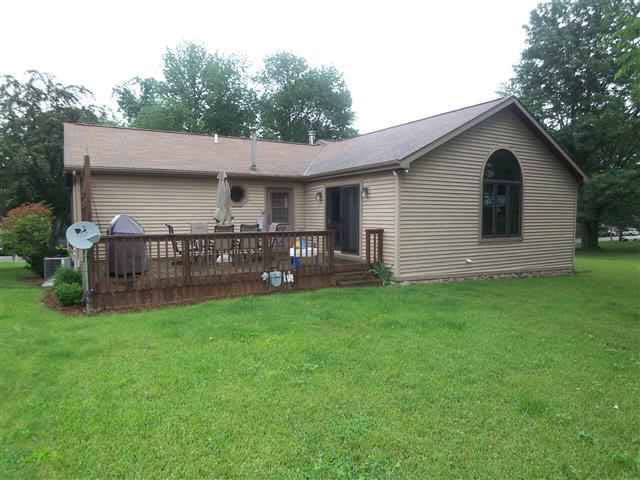 3877 E Forest Glen Ave, Leesburg, IN 46538 photo 2