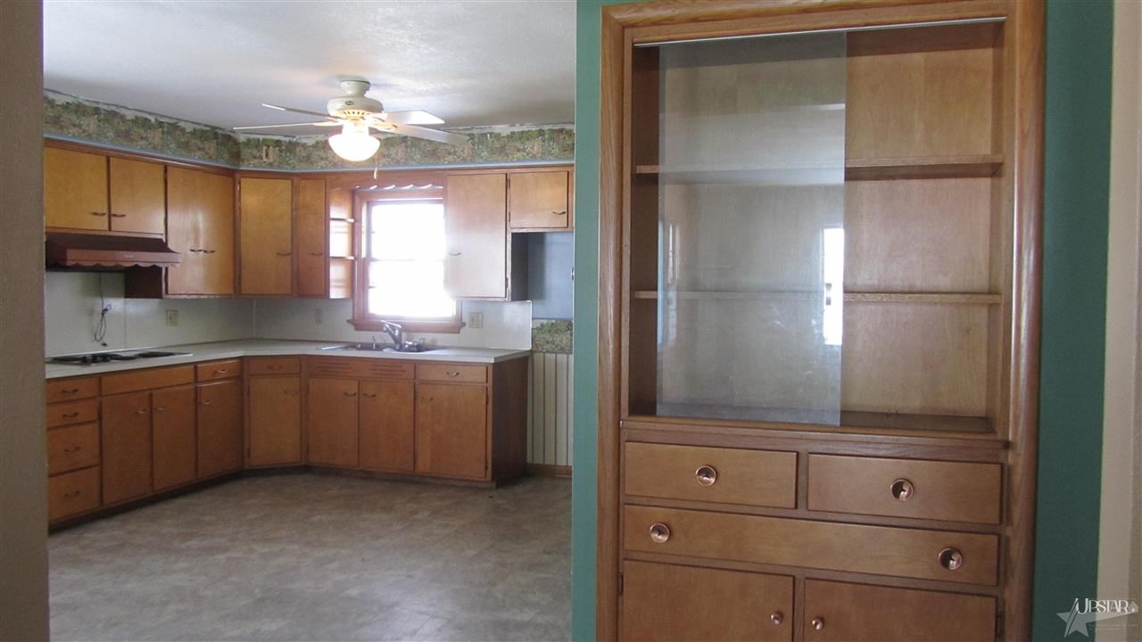 12214 E Tillman Rd, Fort Wayne, IN 46816 photo 3