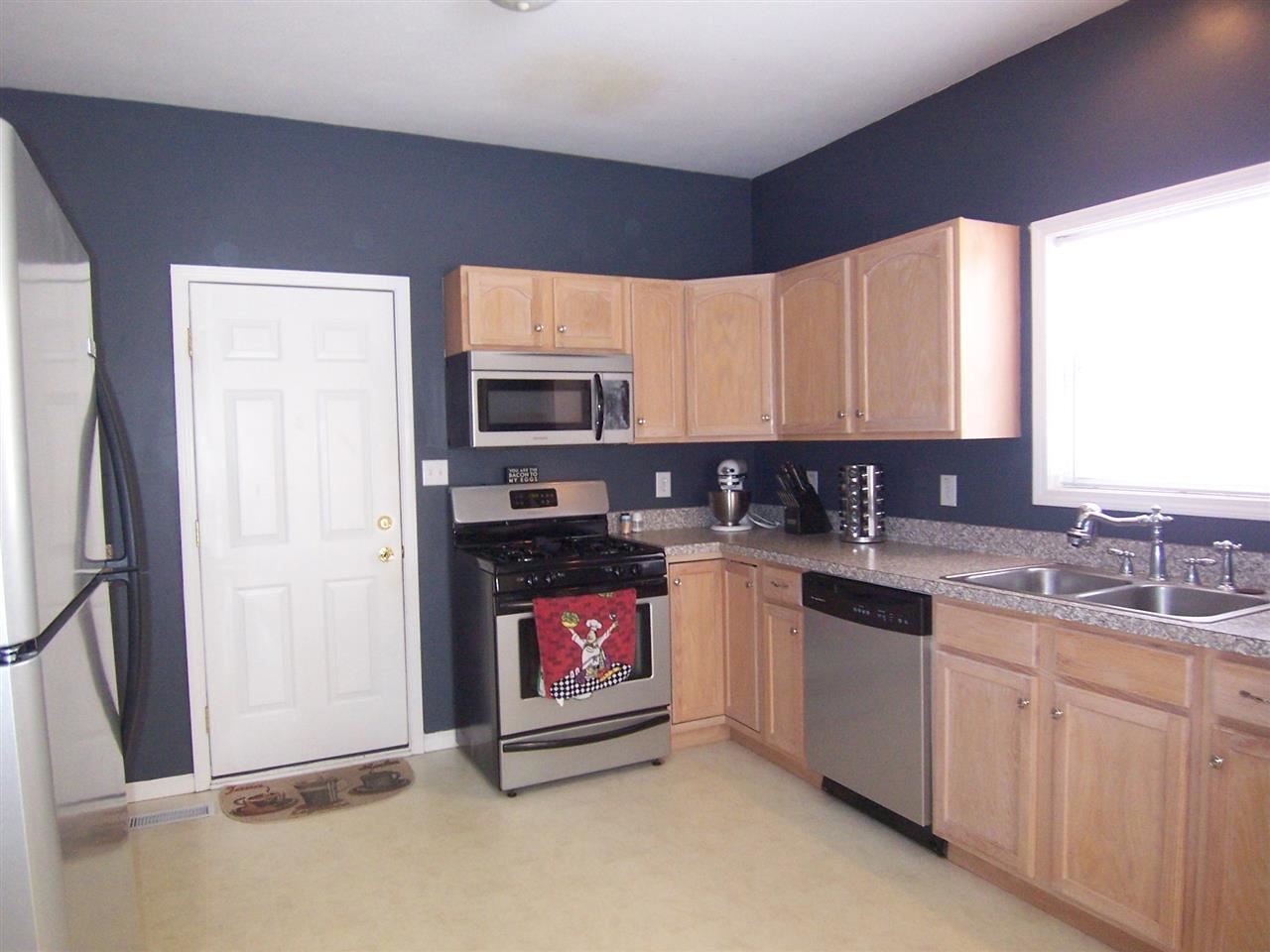 20293 Ambleside Dr, South Bend, IN 46637 photo 3