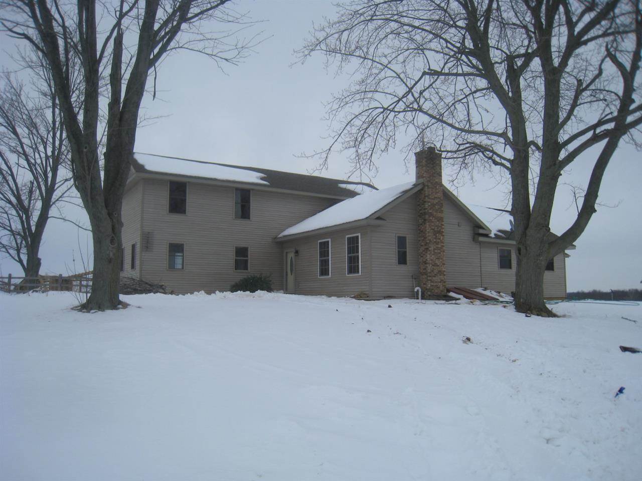 2820 S 600 W, Pleasant Lake, IN 46779 photo 2