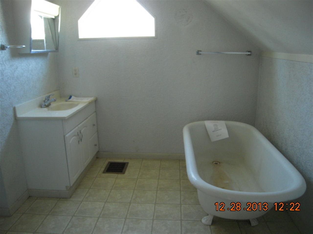 111 Brady St, Elkhart, IN 46516 photo 17