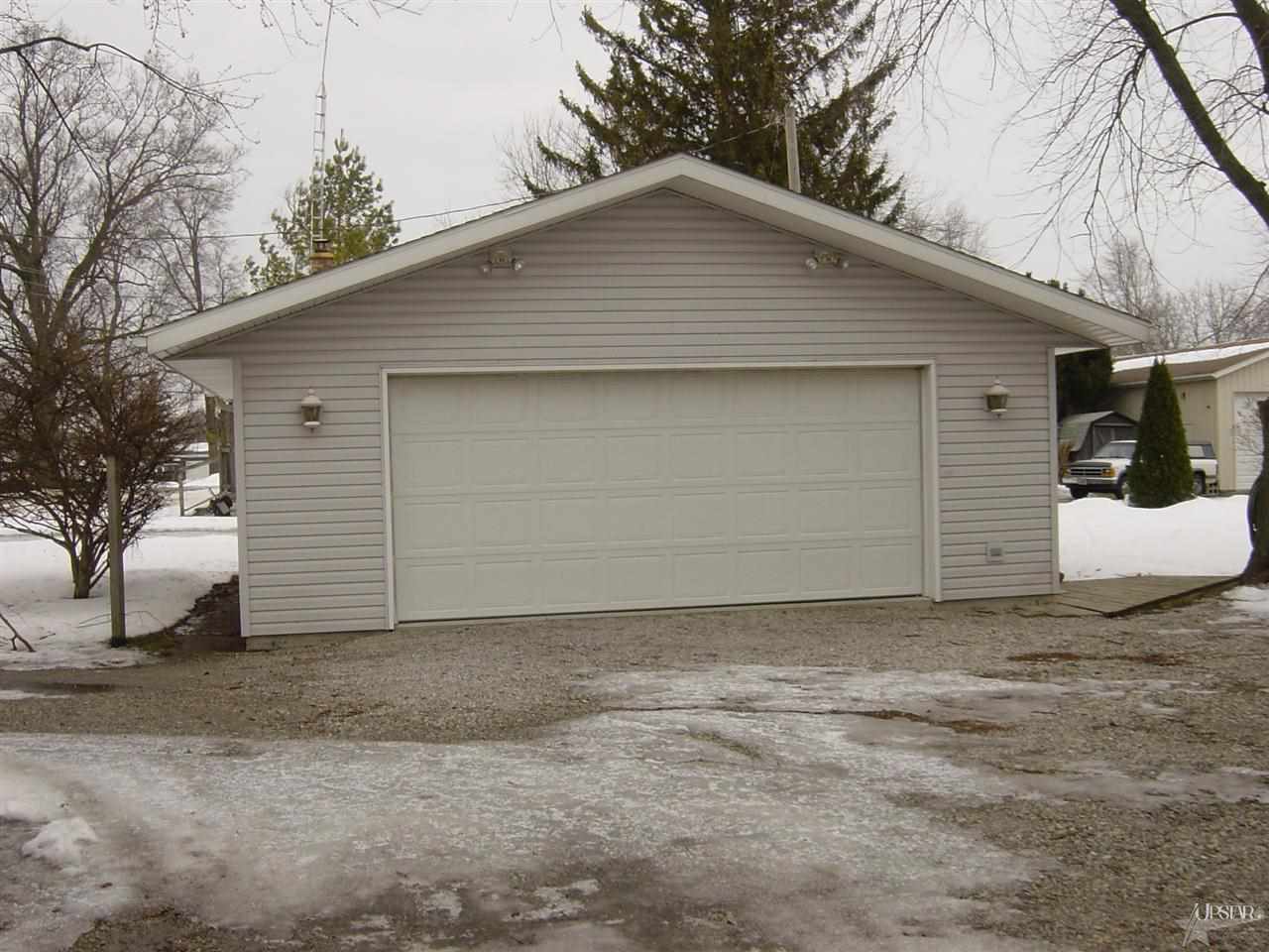 1327 Clark Ave, Bluffton, IN 46714 photo 21