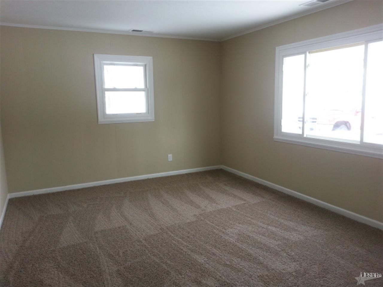 133 Hilltop Dr, Columbia City, IN 46725 photo 3