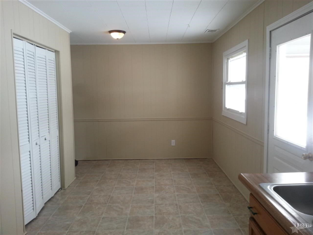 133 Hilltop Dr, Columbia City, IN 46725 photo 6